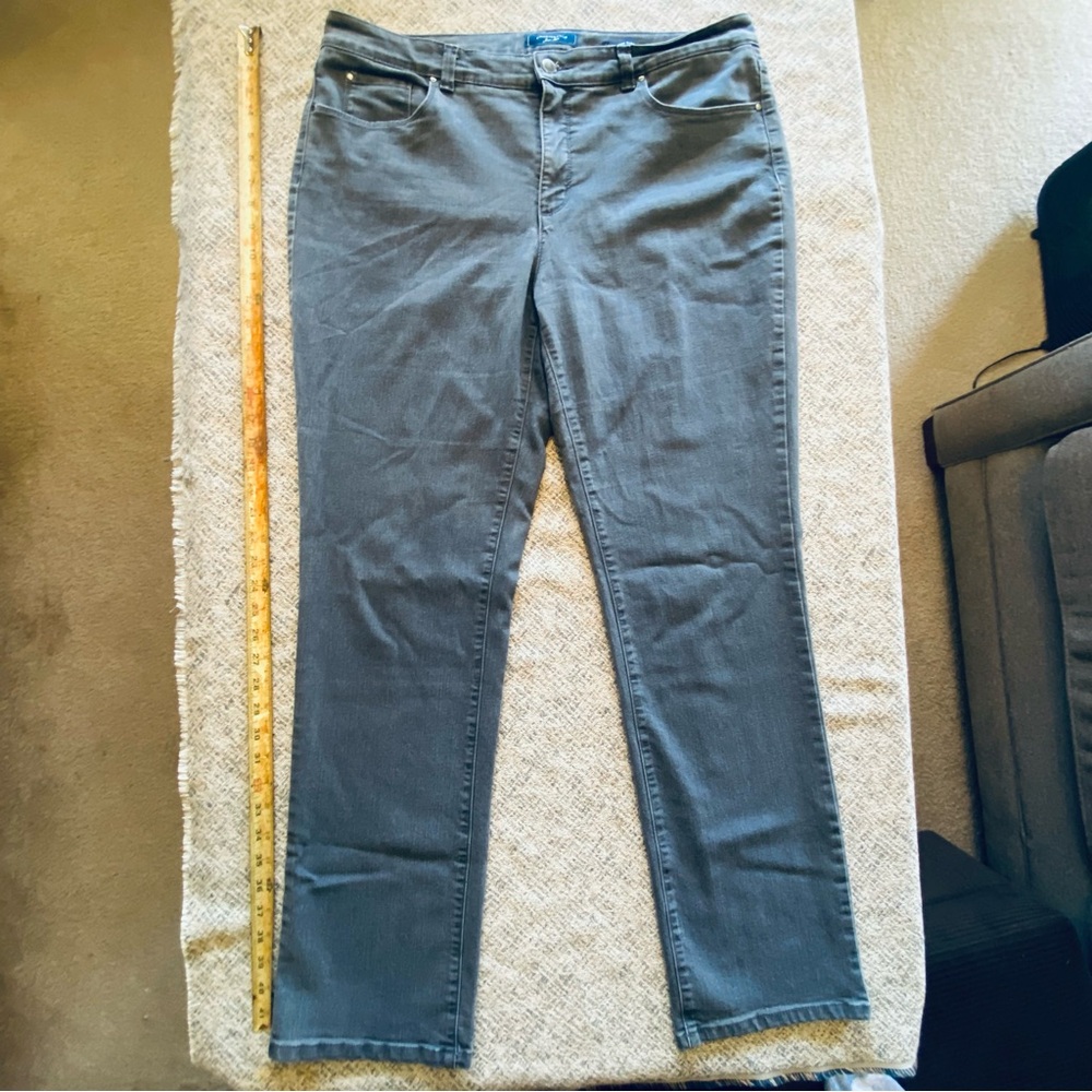 Charter Club Lexington Straight Jeans Gray Denim Women’s 16 33